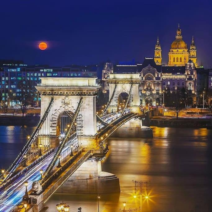 2Budapest Eye-Freegym And Sauna Luxury Home Buitenkant foto
